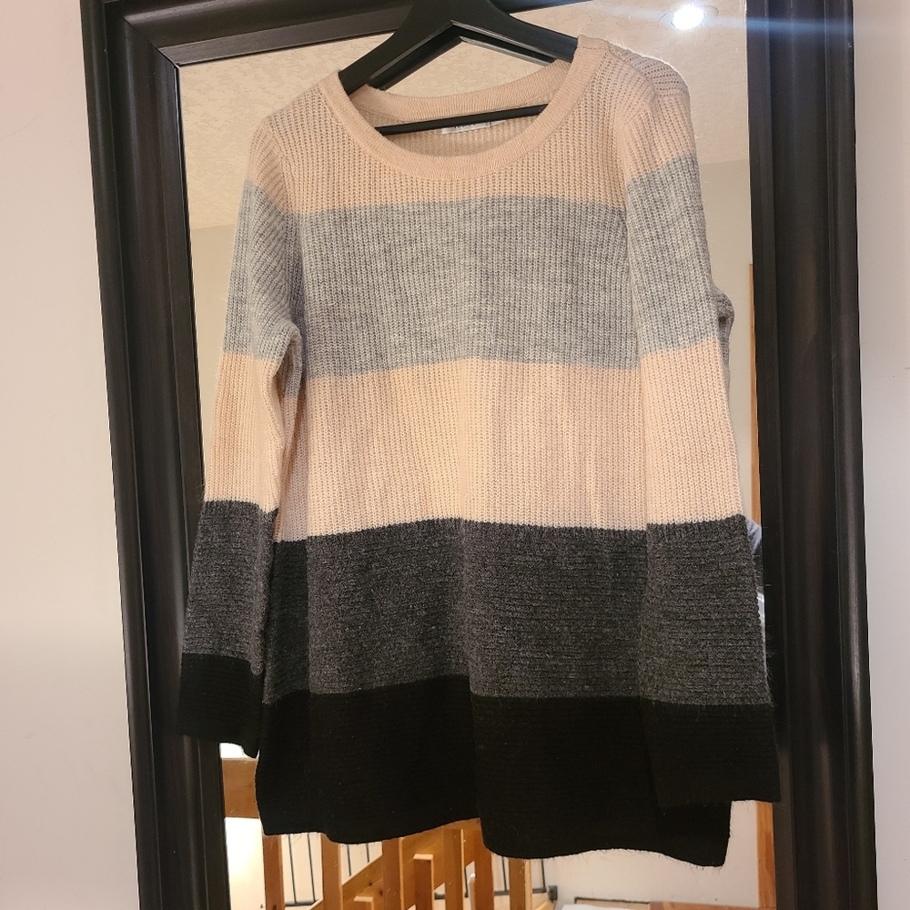 Ricki's soft sweater